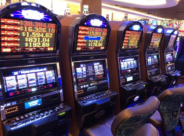 Meja live casino Bangkit88 dengan dealer profesional streaming HD langsung 24 jam